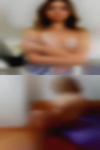 Doubles on nude females.