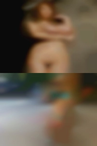 Texting milf girls sex in Montreal.